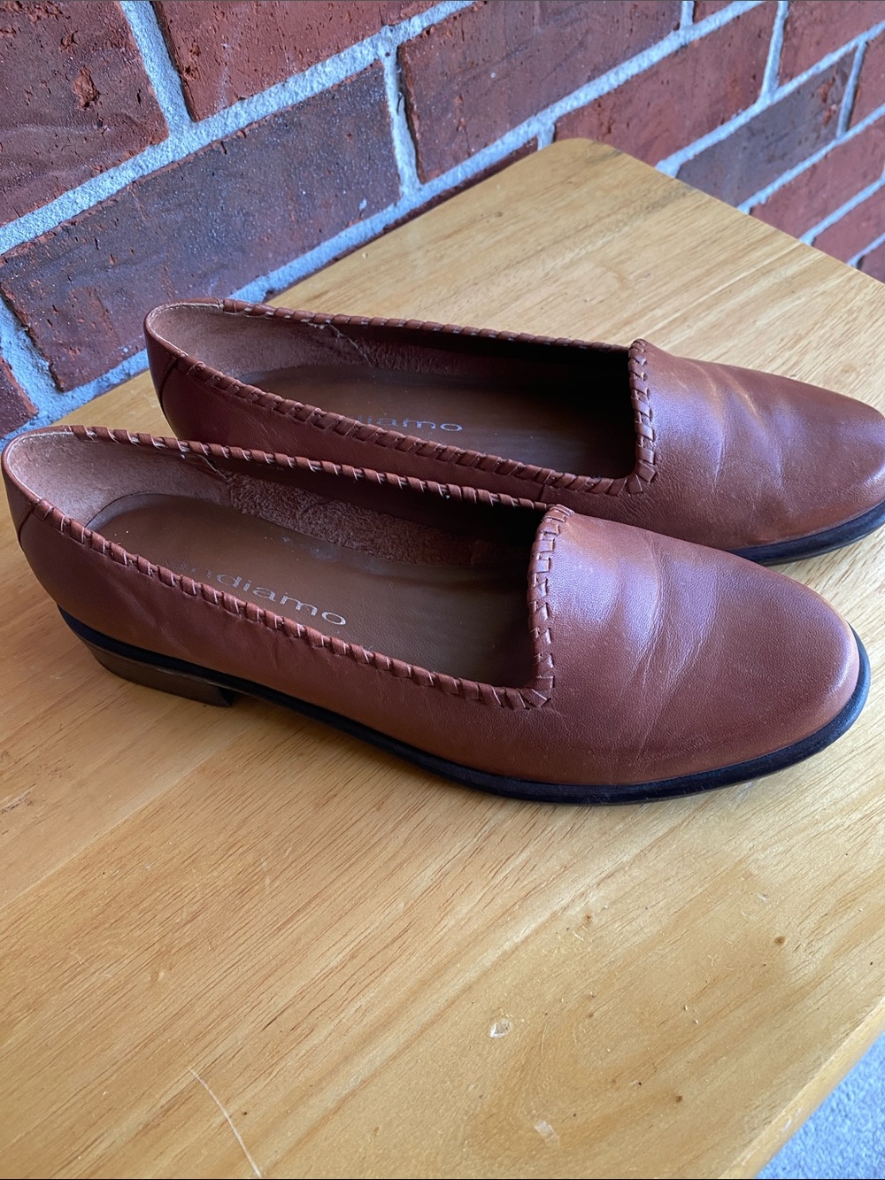Andiamo Classic Brown Leather Slip-On Loafers for Women Size 7.5 M